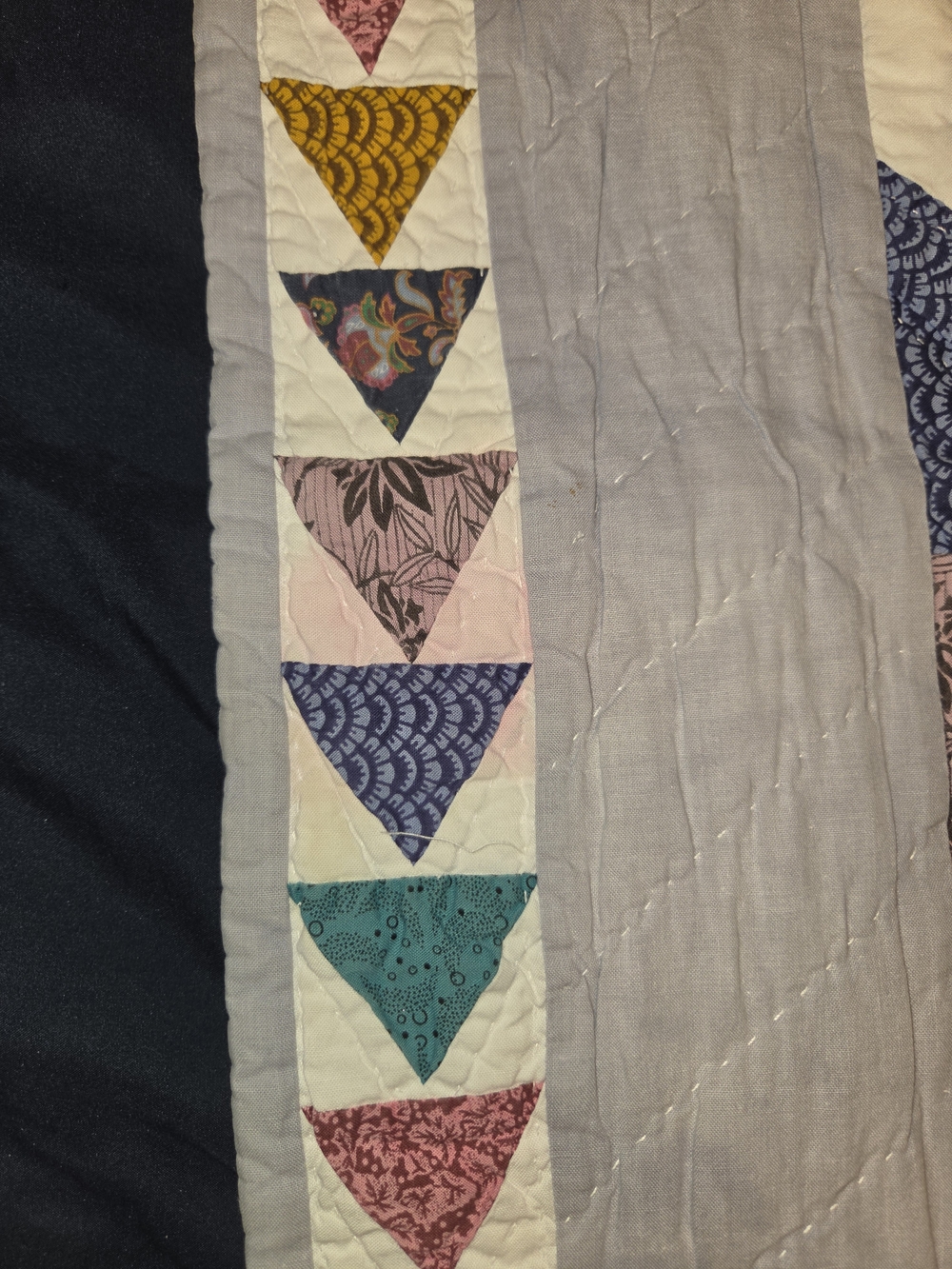 Handmade Multicolor Pineapple Patchwork Quilt - White, Pink, Teal, Mustard - Picture 6 of 10